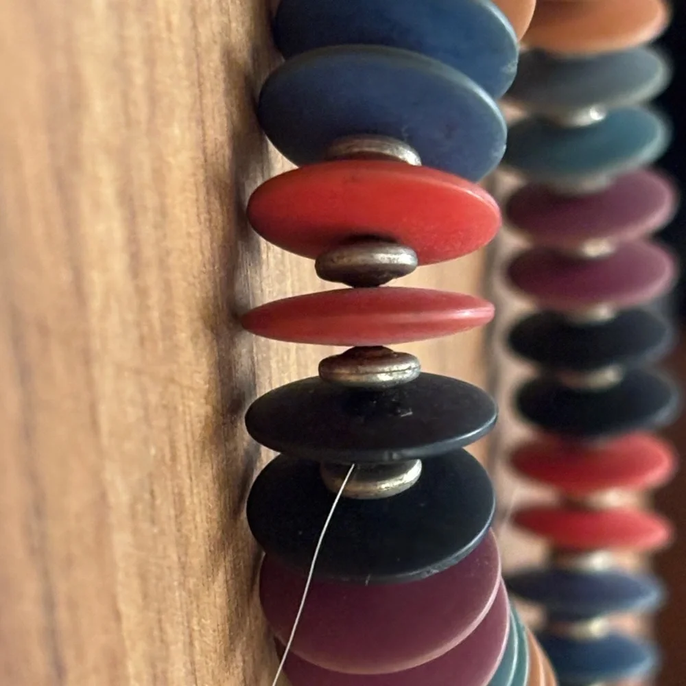 Colorful Beaded Necklace with Mixed Hues